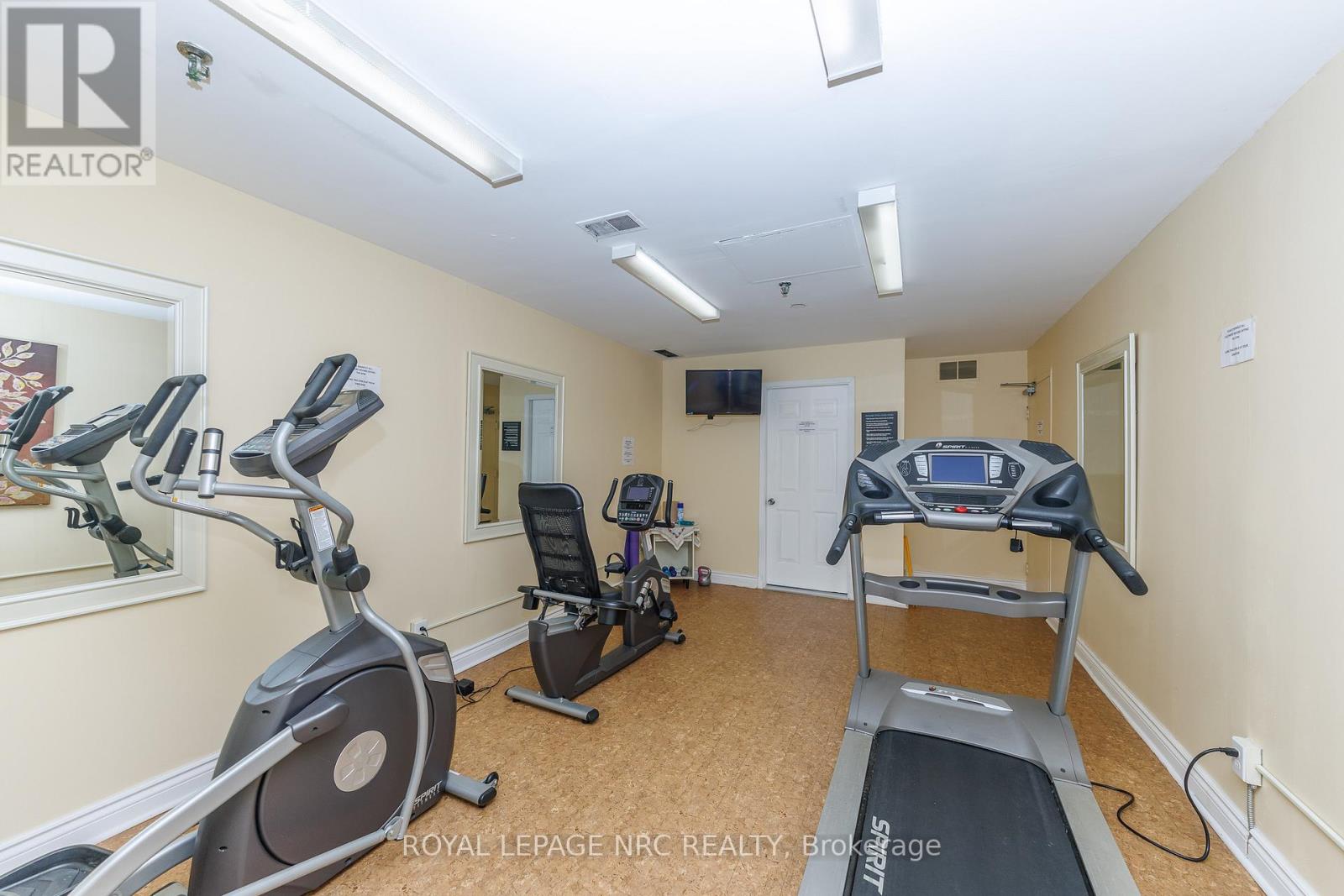 308 - 3955 Portage Road, Niagara Falls, Ontario  L2J 3W2 - Photo 23 - X12925128