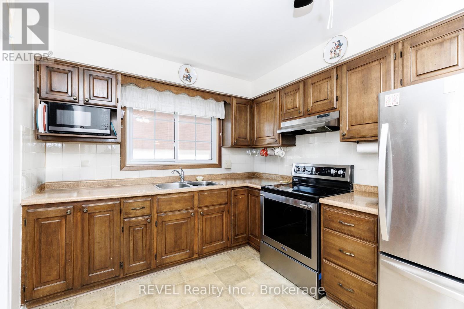 95 Loyalist Drive, Welland, Ontario  L3C 2X9 - Photo 15 - X12925456