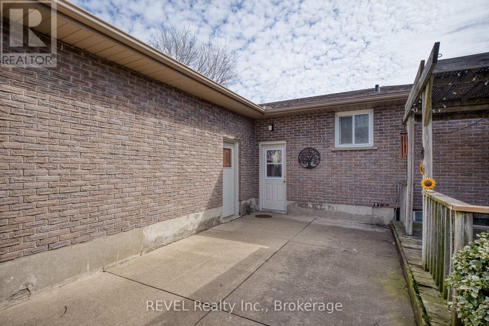 95 Loyalist Drive, Welland, Ontario  L3C 2X9 - Photo 41 - X12925456
