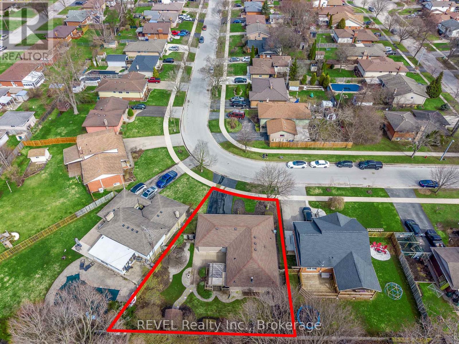 95 Loyalist Drive, Welland, Ontario  L3C 2X9 - Photo 42 - X12925456