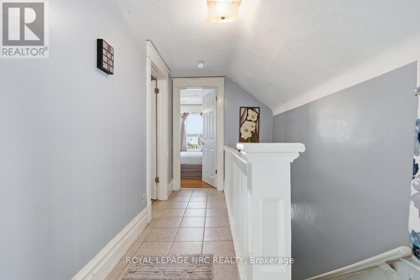 4634 Armoury Street, Niagara Falls, Ontario  L2E 1S6 - Photo 10 - X12927436