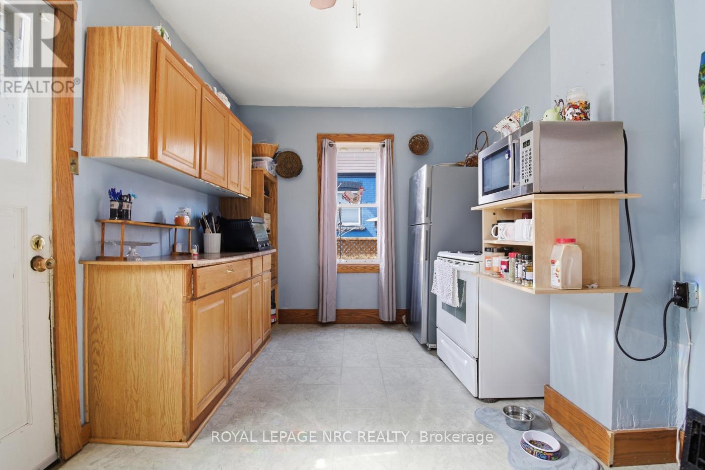 4634 Armoury Street, Niagara Falls, Ontario  L2E 1S6 - Photo 6 - X12927436