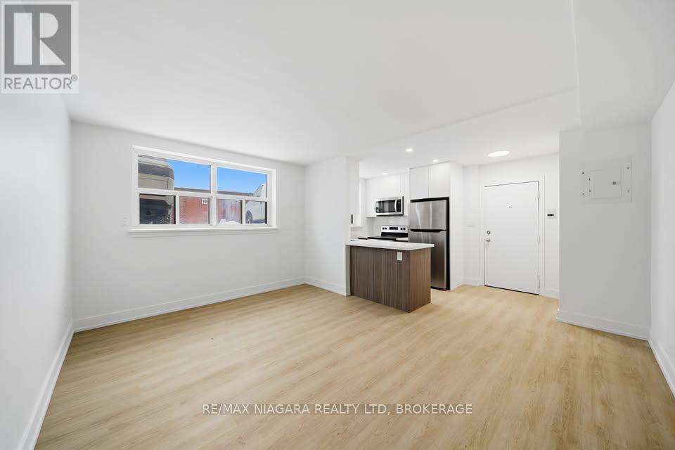 Unit A - 993 O'connor Drive, Toronto, Ontario  M4B 2T1 - Photo 2 - E12929196