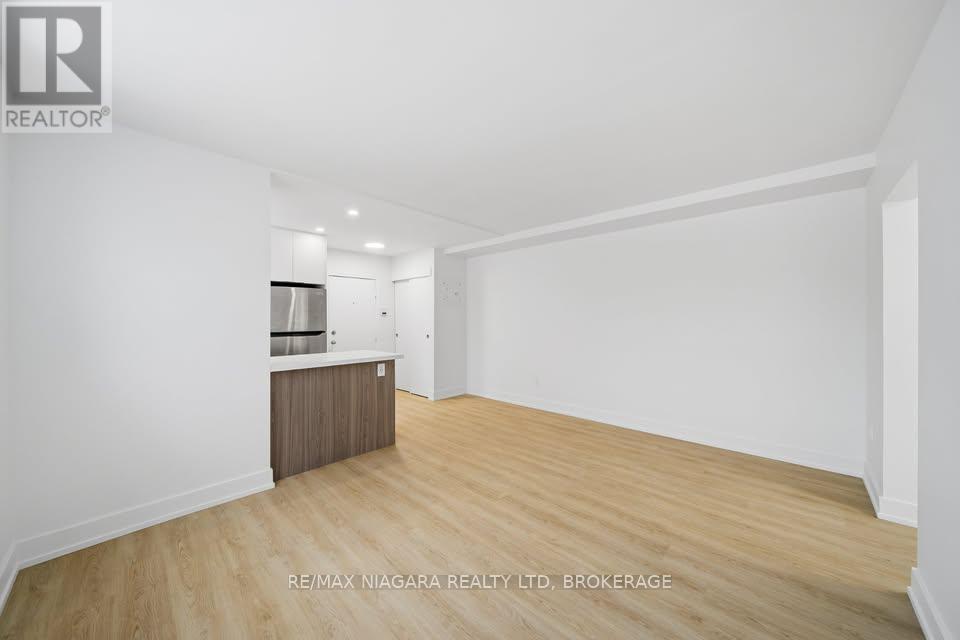 Unit A - 993 O'connor Drive, Toronto, Ontario  M4B 2T1 - Photo 4 - E12929196