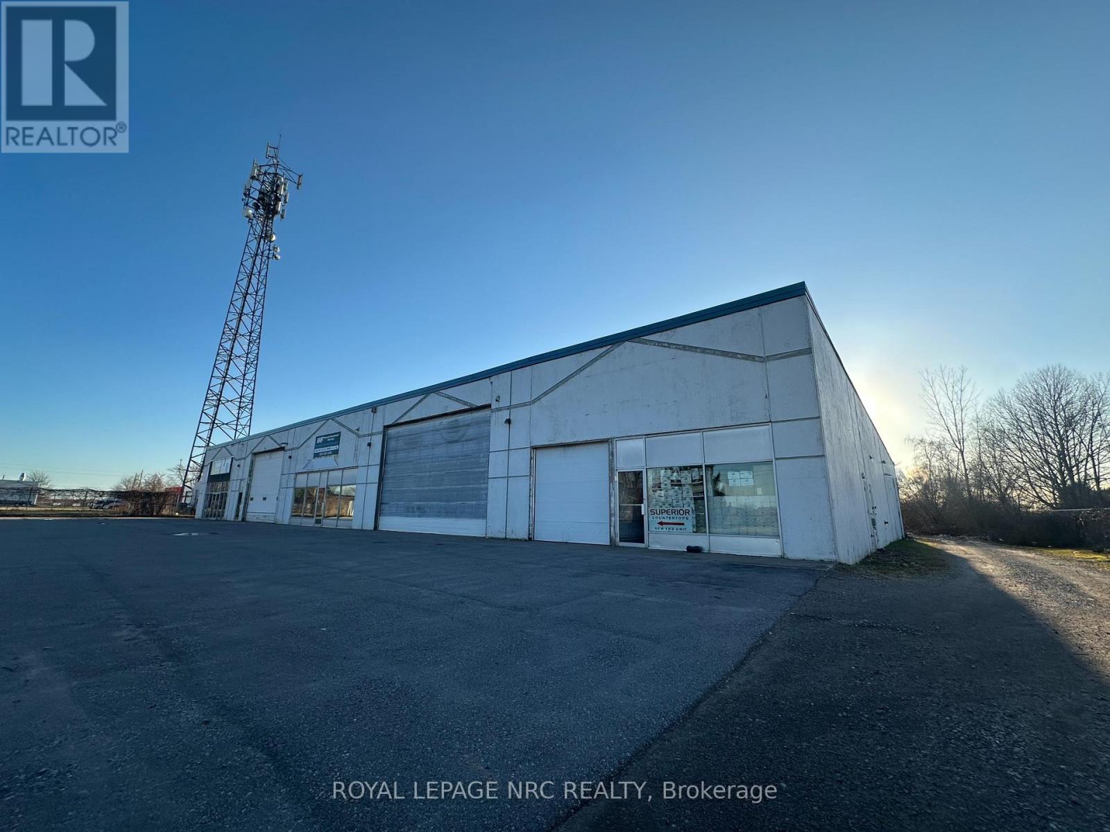 3 - 580 Read Road, St. Catharines, Ontario  L2R 7K6 - Photo 2 - X12930830