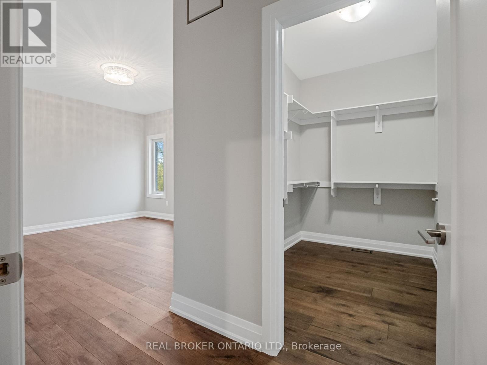 149 Willowbrook Drive, Welland, Ontario  L3C 0G2 - Photo 11 - X12930870