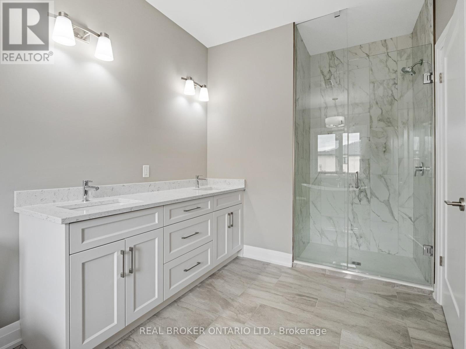 149 Willowbrook Drive, Welland, Ontario  L3C 0G2 - Photo 14 - X12930870