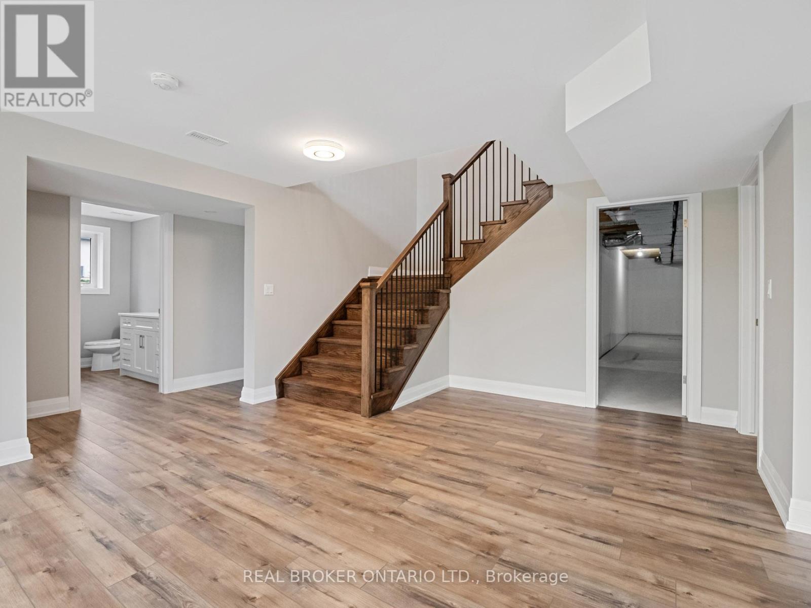 149 Willowbrook Drive, Welland, Ontario  L3C 0G2 - Photo 25 - X12930870