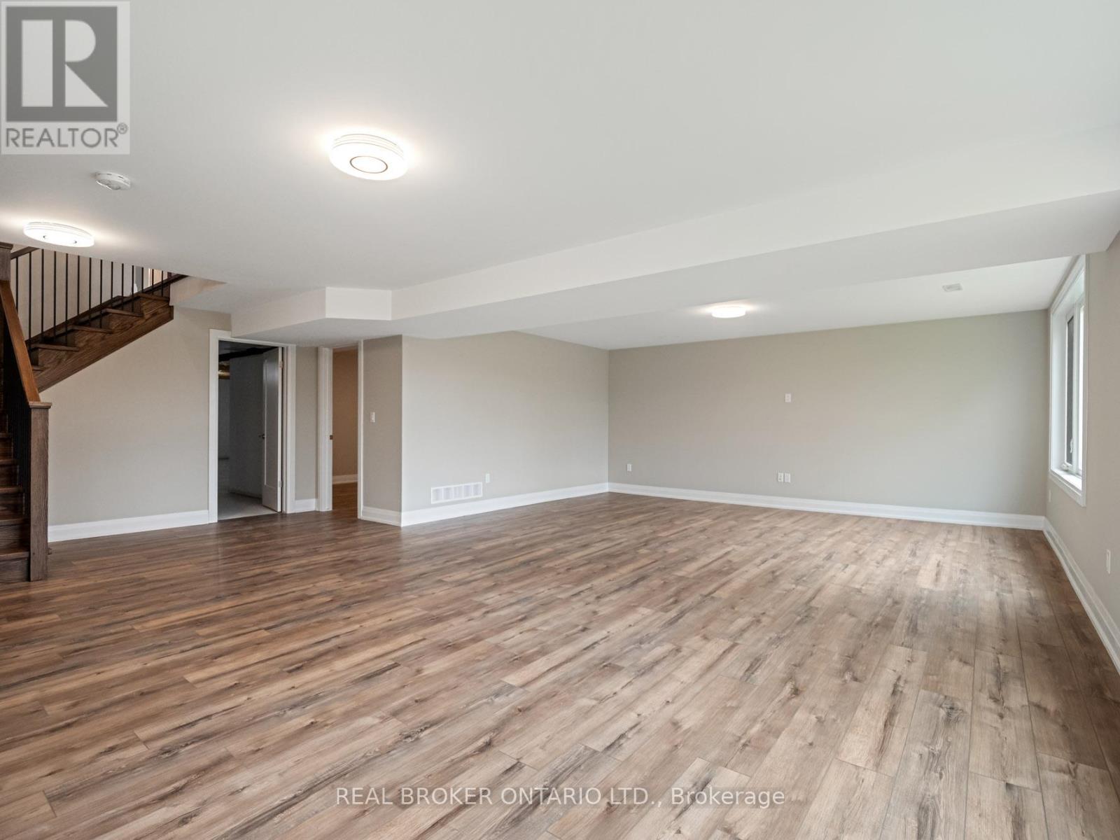 149 Willowbrook Drive, Welland, Ontario  L3C 0G2 - Photo 27 - X12930870