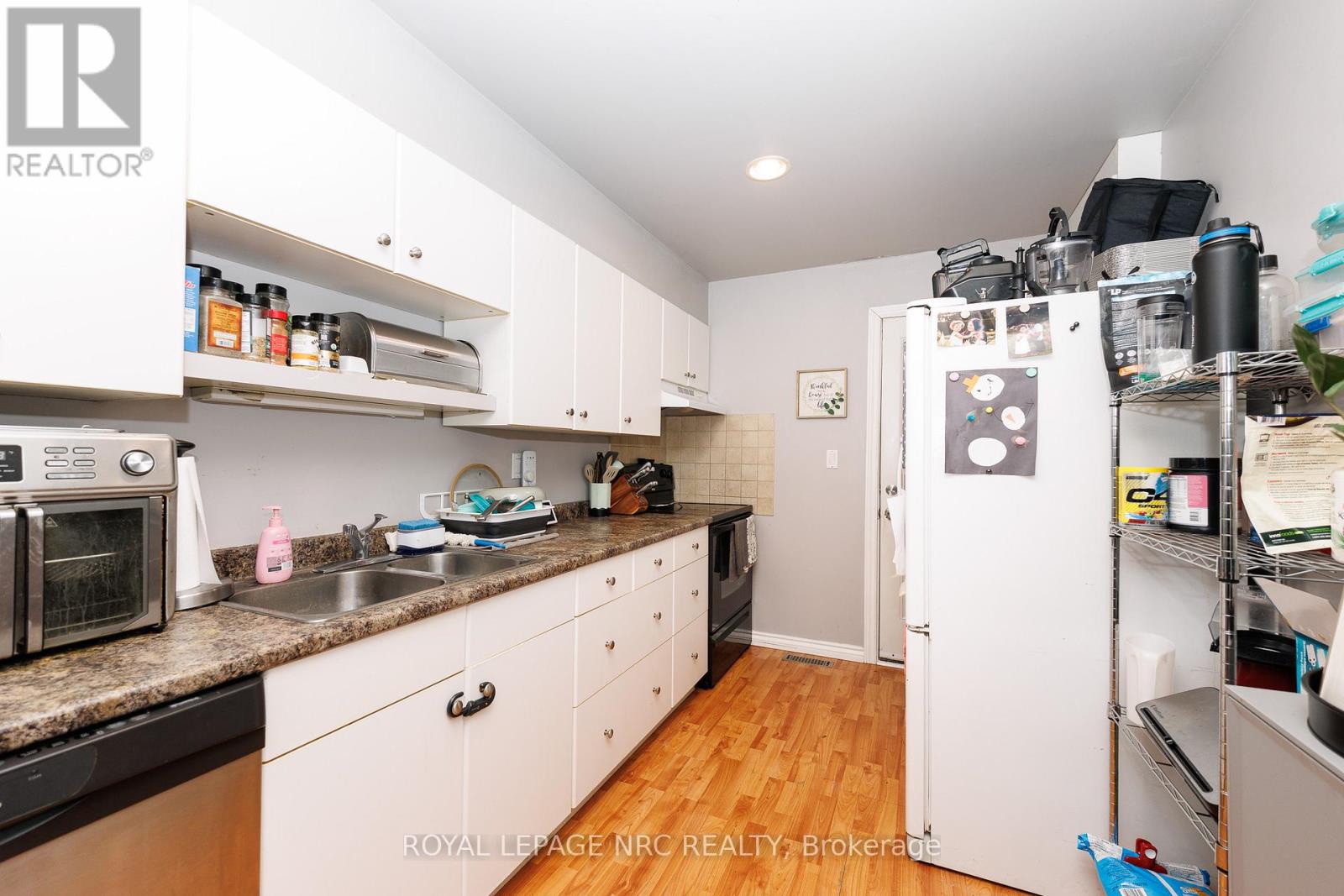 14 Hilda Street, St. Catharines, Ontario  L2S 1Z8 - Photo 7 - X12932088