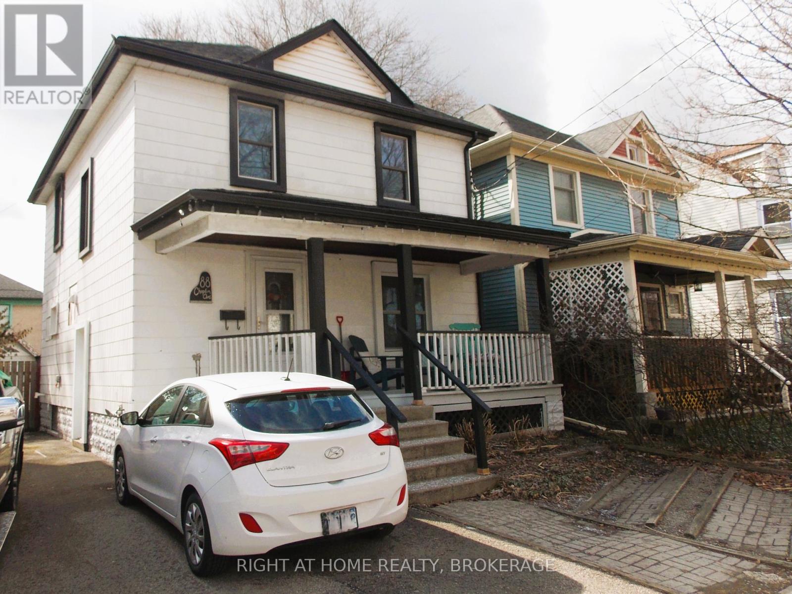 88 CHAPLIN AVENUE, St. Catharines, Ontario