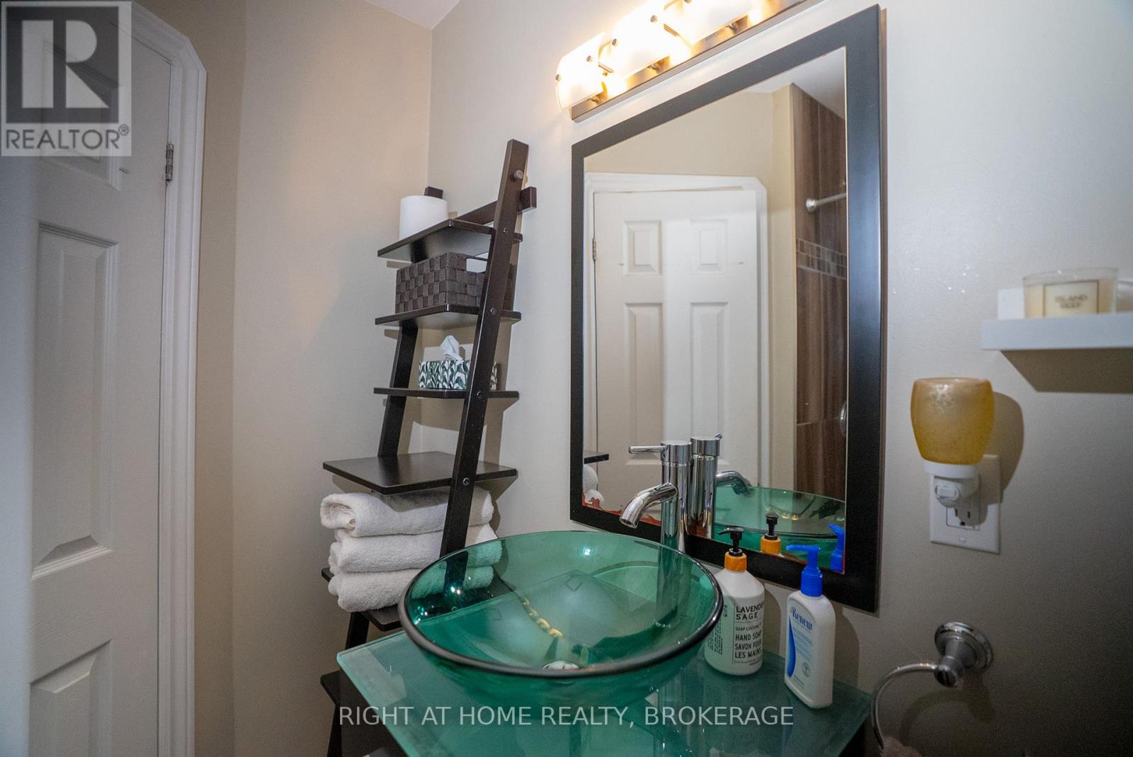 88 Chaplin Avenue, St. Catharines, Ontario  L2R 2E7 - Photo 28 - X12932092