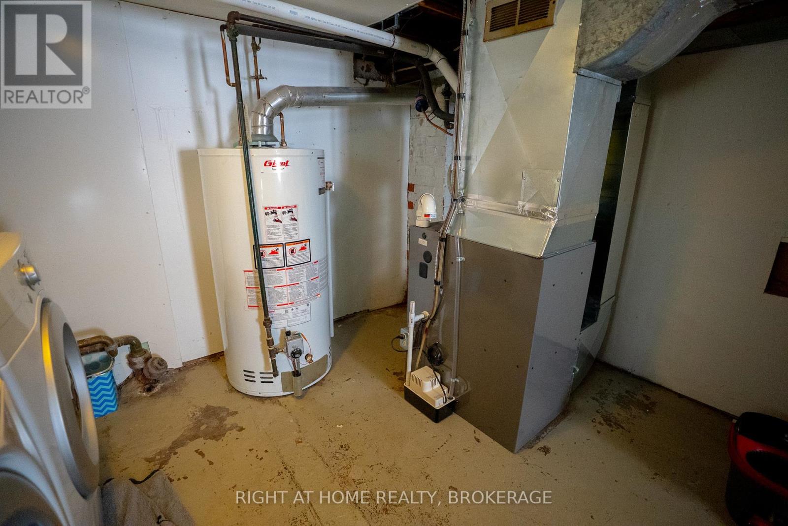 88 Chaplin Avenue, St. Catharines, Ontario  L2R 2E7 - Photo 37 - X12932092