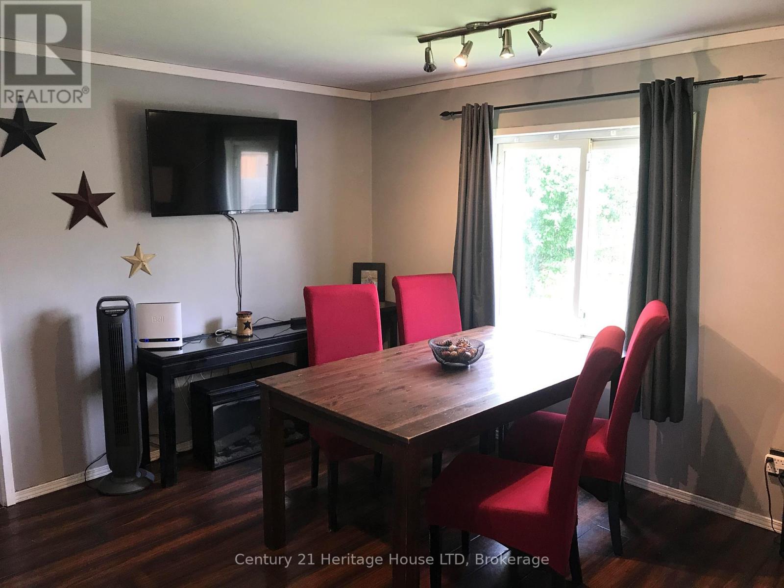 223 Bernard Avenue, Fort Erie, Ontario  L0S 1N0 - Photo 10 - X12932156