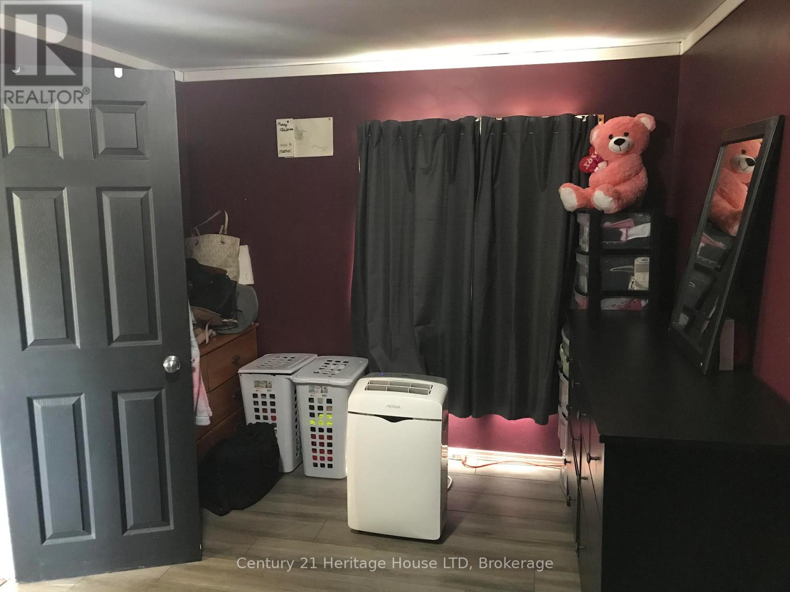 223 Bernard Avenue, Fort Erie, Ontario  L0S 1N0 - Photo 16 - X12932156