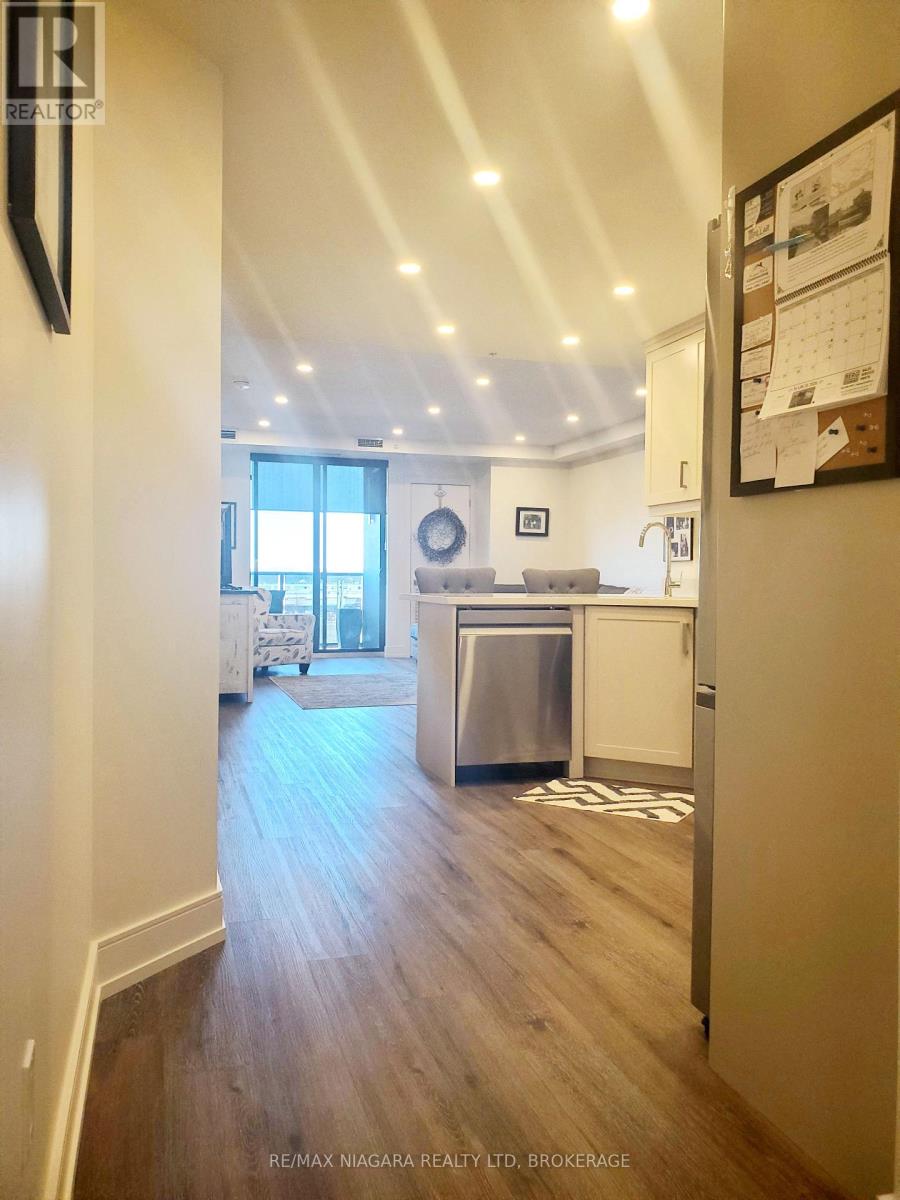 505 - 300b Fourth Avenue, St. Catharines, Ontario  L2S 0E6 - Photo 7 - X12933018