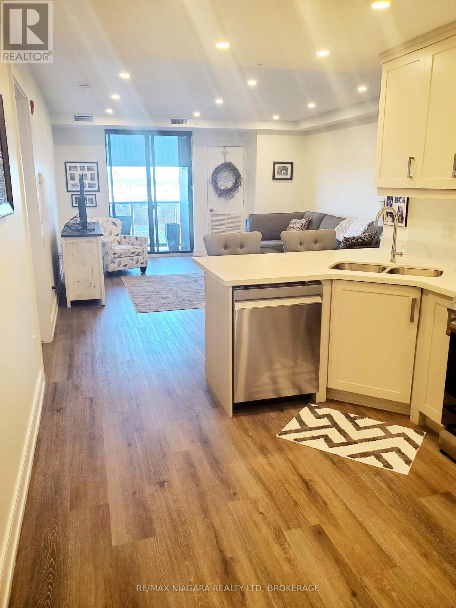 505 - 300b Fourth Avenue, St. Catharines, Ontario  L2S 0E6 - Photo 8 - X12933018