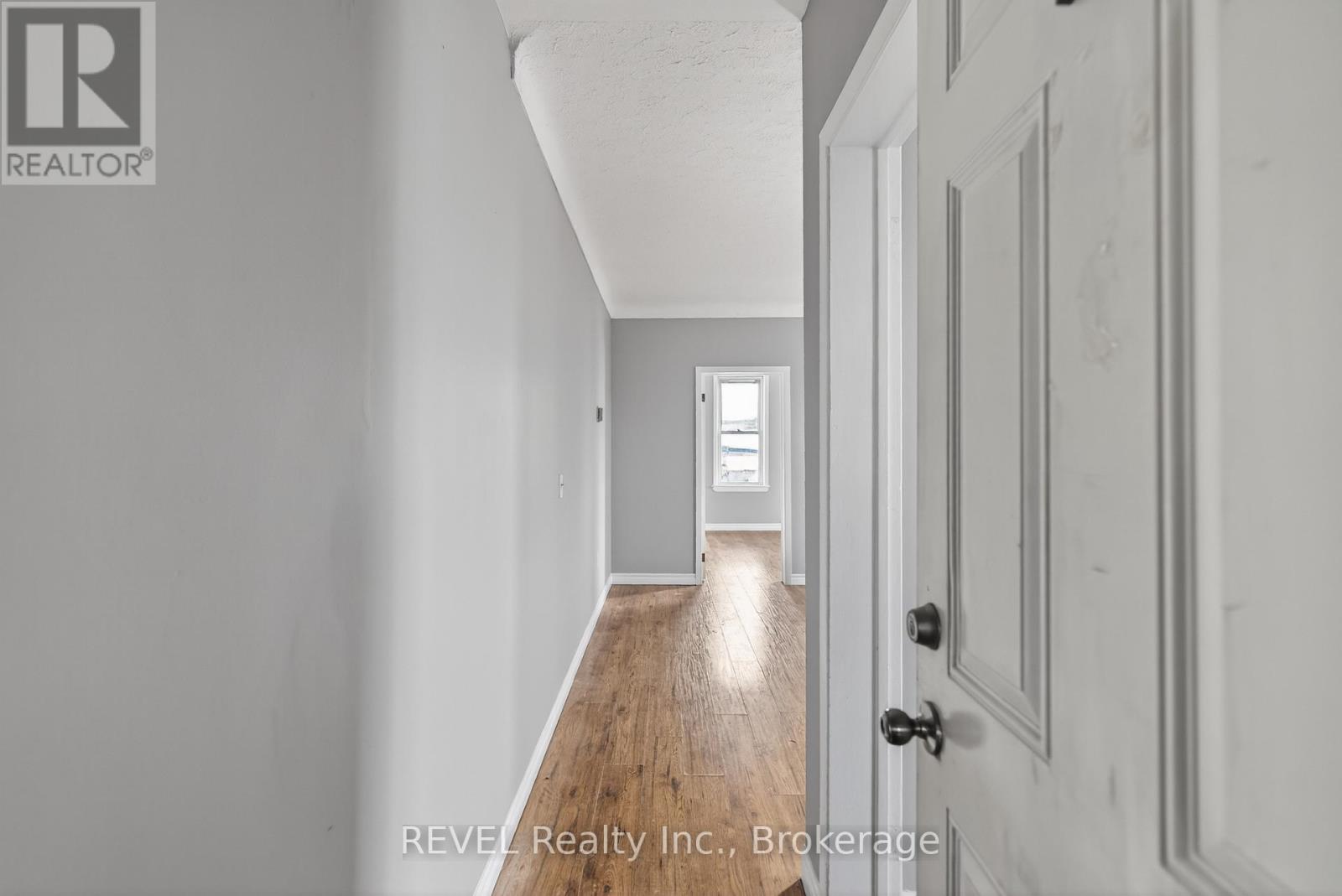 229 Main Street W, Port Colborne, Ontario  L3K 3V7 - Photo 13 - X12933800