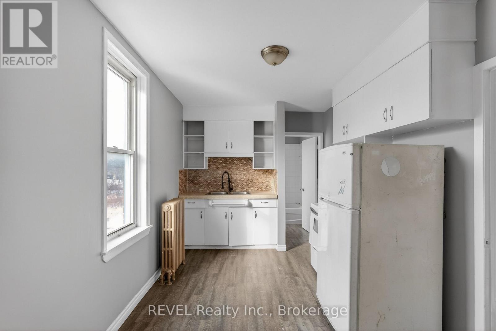 229 Main Street W, Port Colborne, Ontario  L3K 3V7 - Photo 16 - X12933800