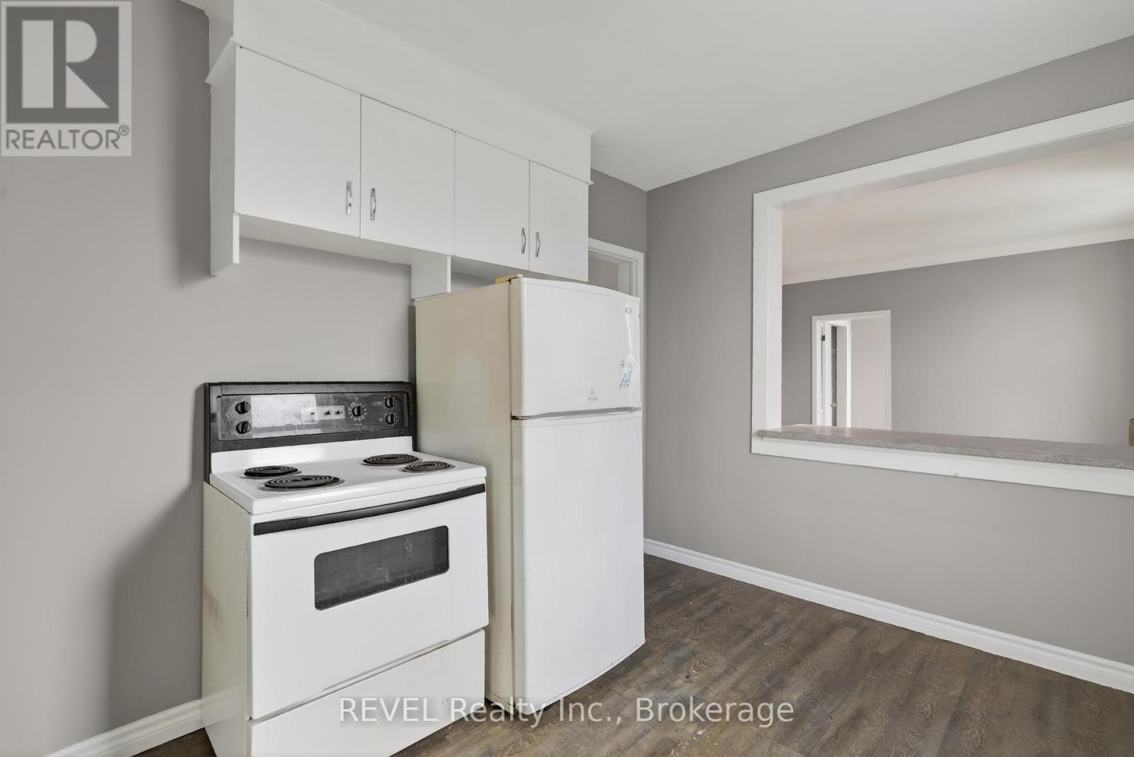 229 Main Street W, Port Colborne, Ontario  L3K 3V7 - Photo 19 - X12933800