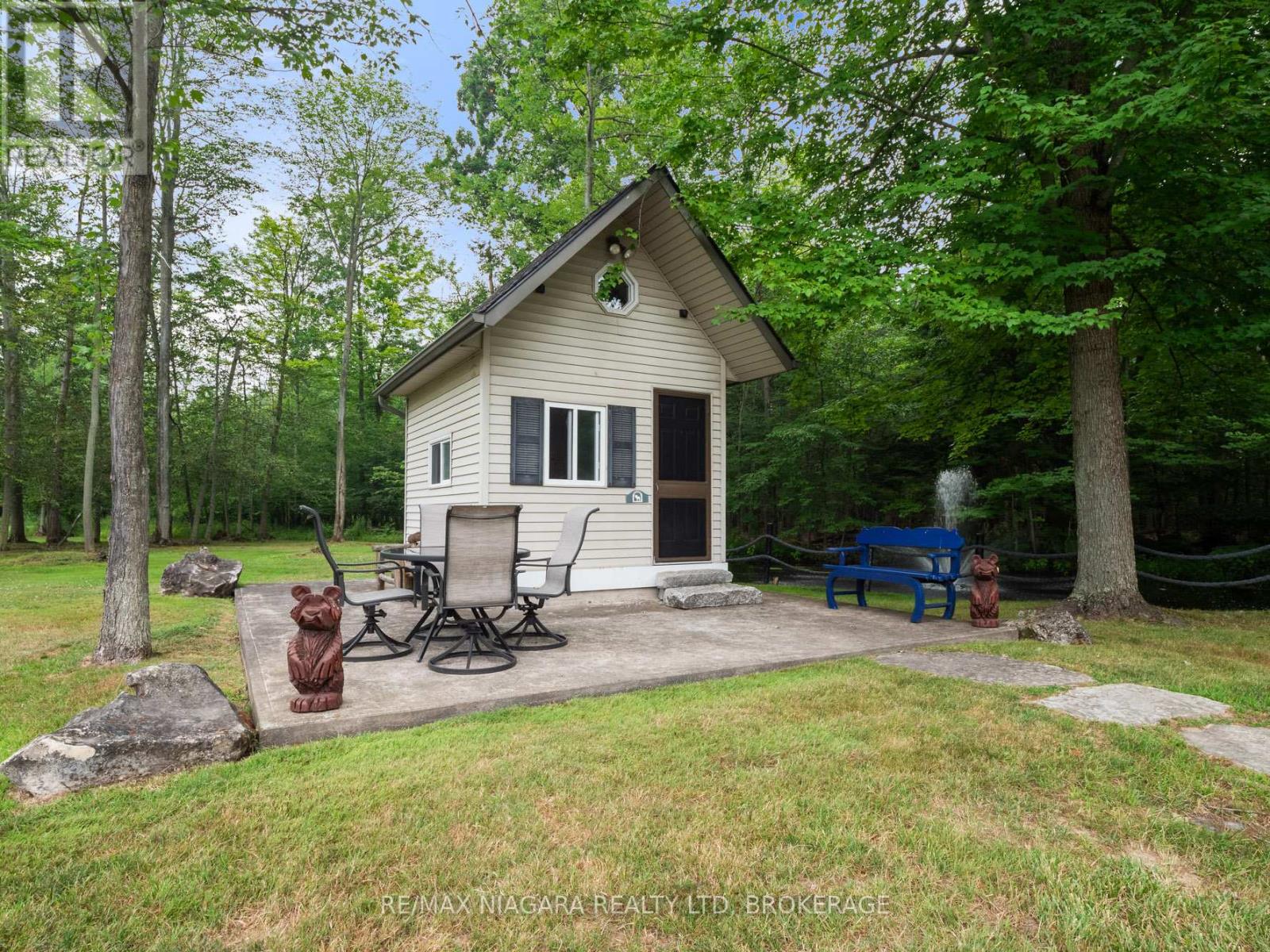 2738 Moyer Street, Pelham, Ontario  L0S 1C0 - Photo 12 - X12935432