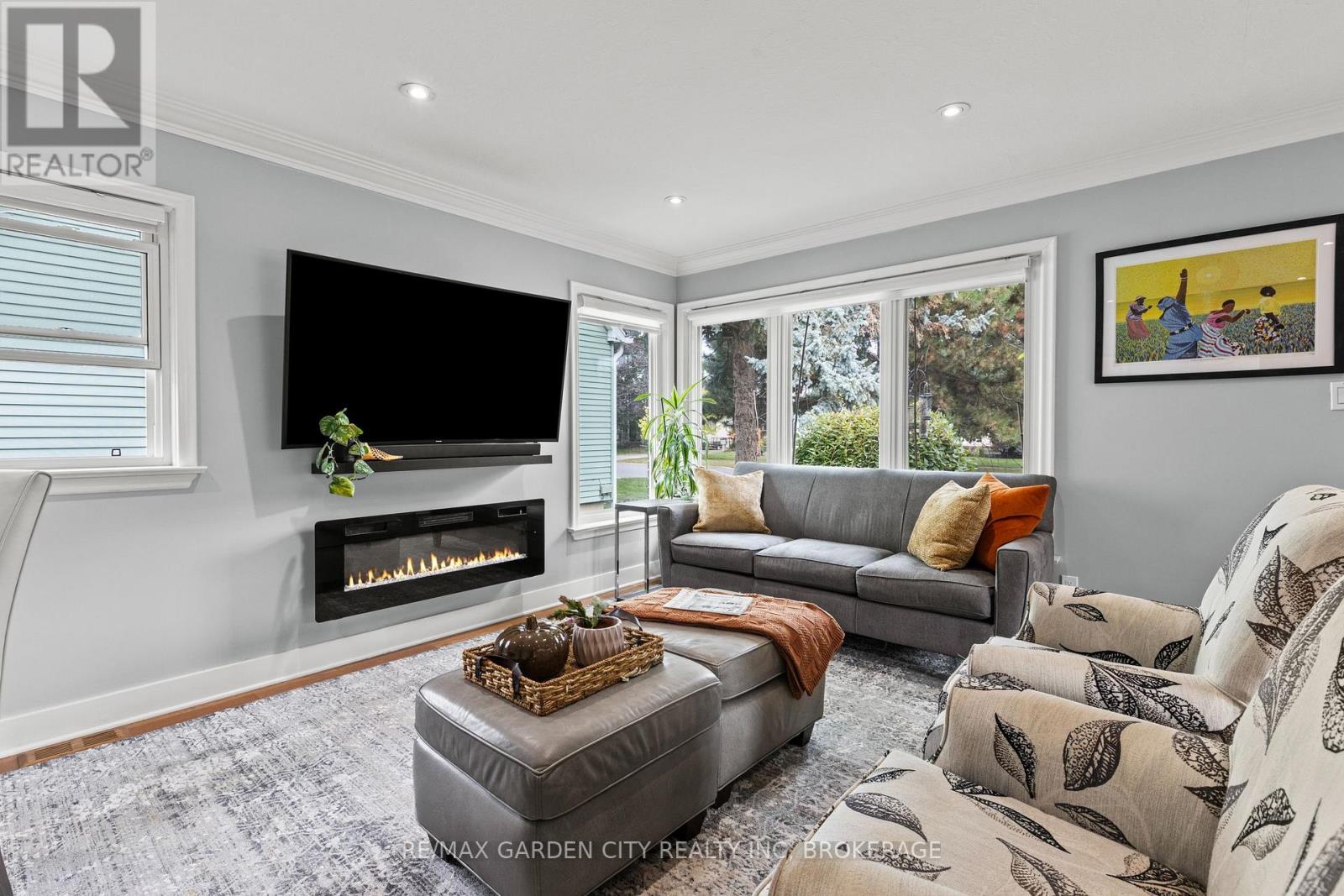 629 Penner Street, Niagara-On-The-Lake, Ontario  L0S 1T0 - Photo 13 - X12938270