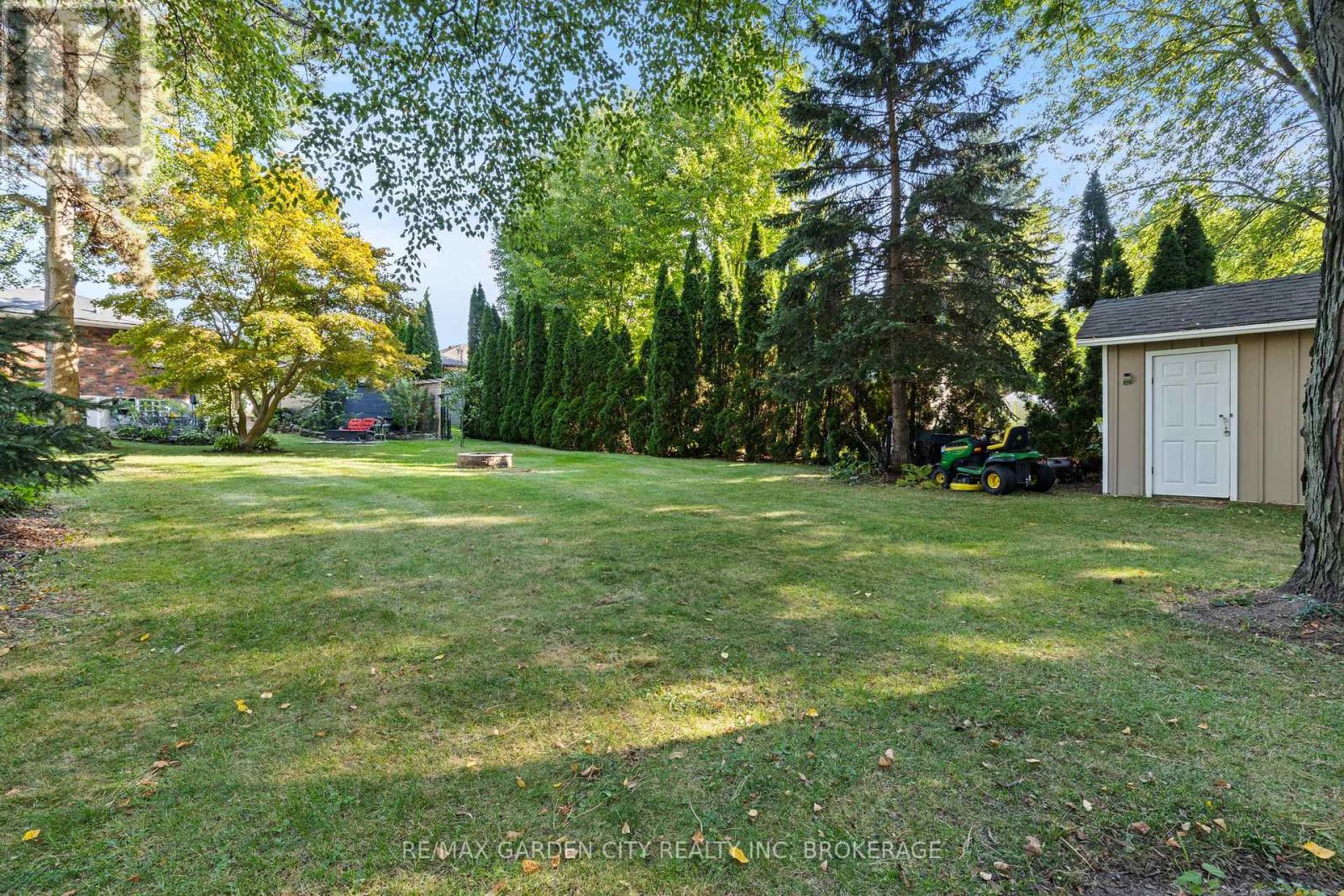 629 Penner Street, Niagara-On-The-Lake, Ontario  L0S 1T0 - Photo 32 - X12938270