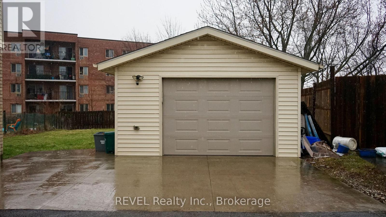 32 Vintage Crescent, St. Catharines, Ontario  L2S 3C3 - Photo 7 - X12939150