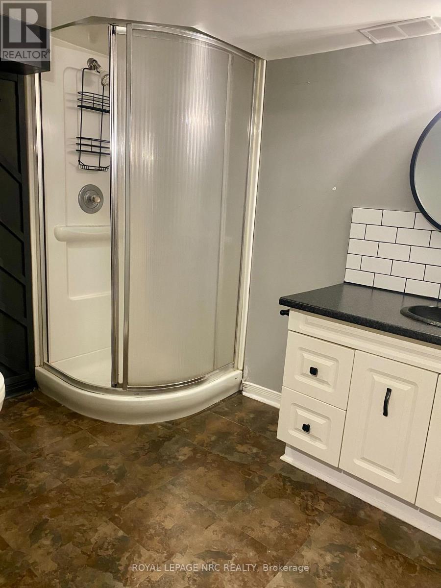 3681 Sussex Lane, Fort Erie, Ontario  L0S 1S0 - Photo 15 - X12939318