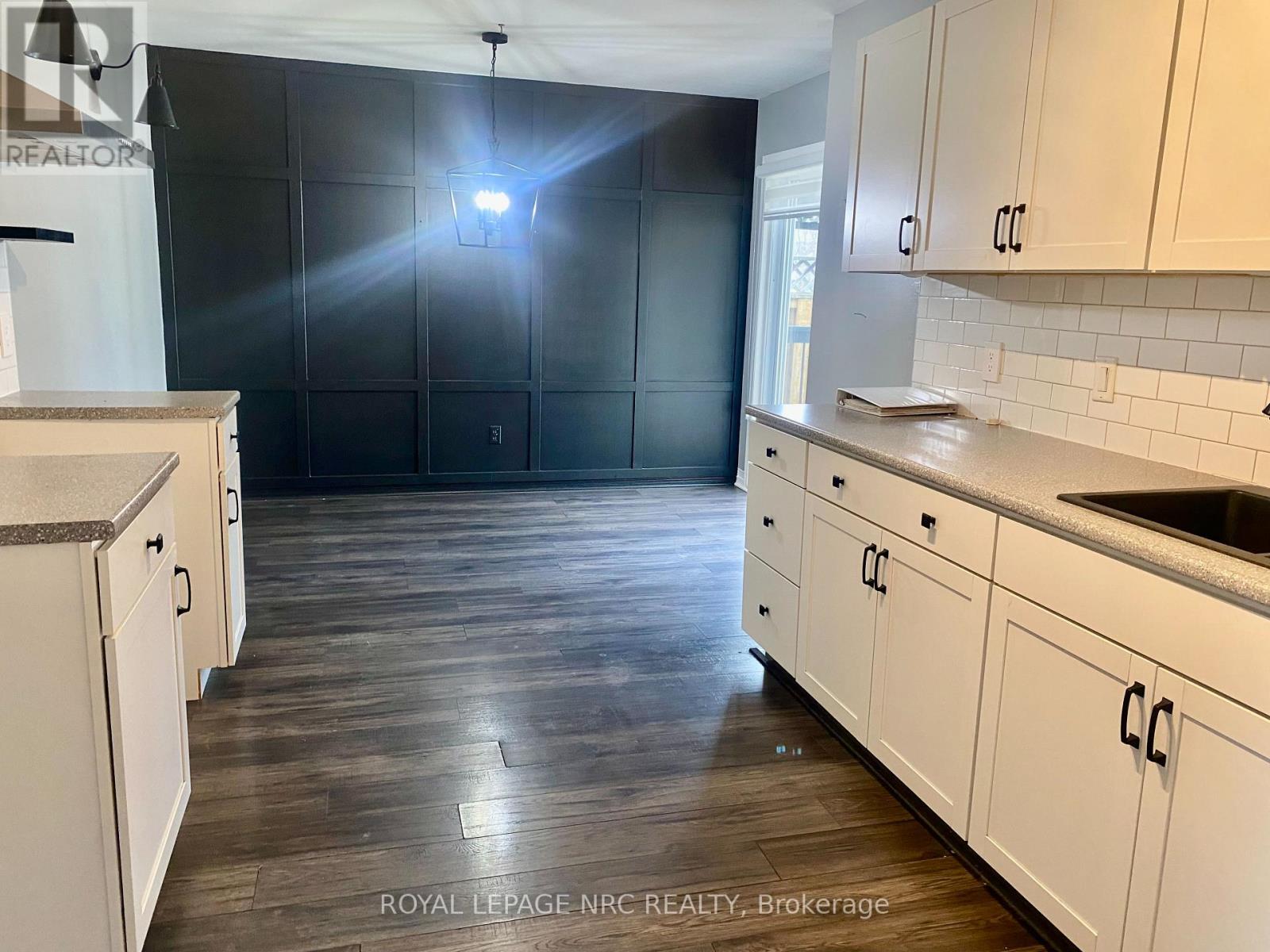 3681 Sussex Lane, Fort Erie, Ontario  L0S 1S0 - Photo 7 - X12939318