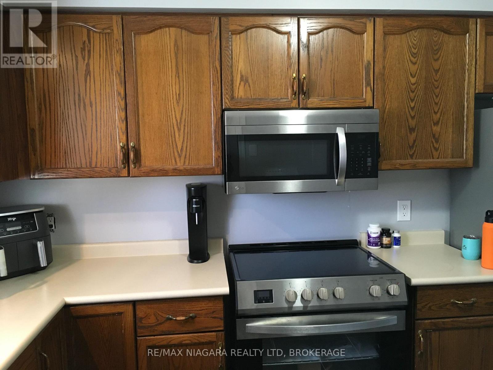 7701 Cortina Crescent, Niagara Falls, Ontario  L2H 3B4 - Photo 13 - X12940370