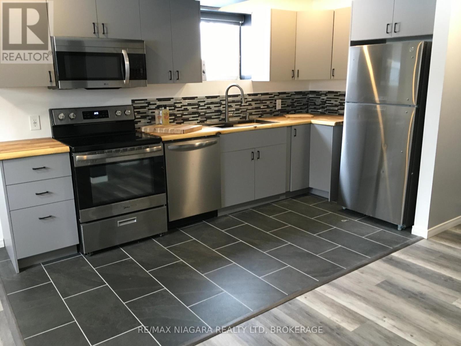7701 Cortina Crescent, Niagara Falls, Ontario  L2H 3B4 - Photo 25 - X12940370