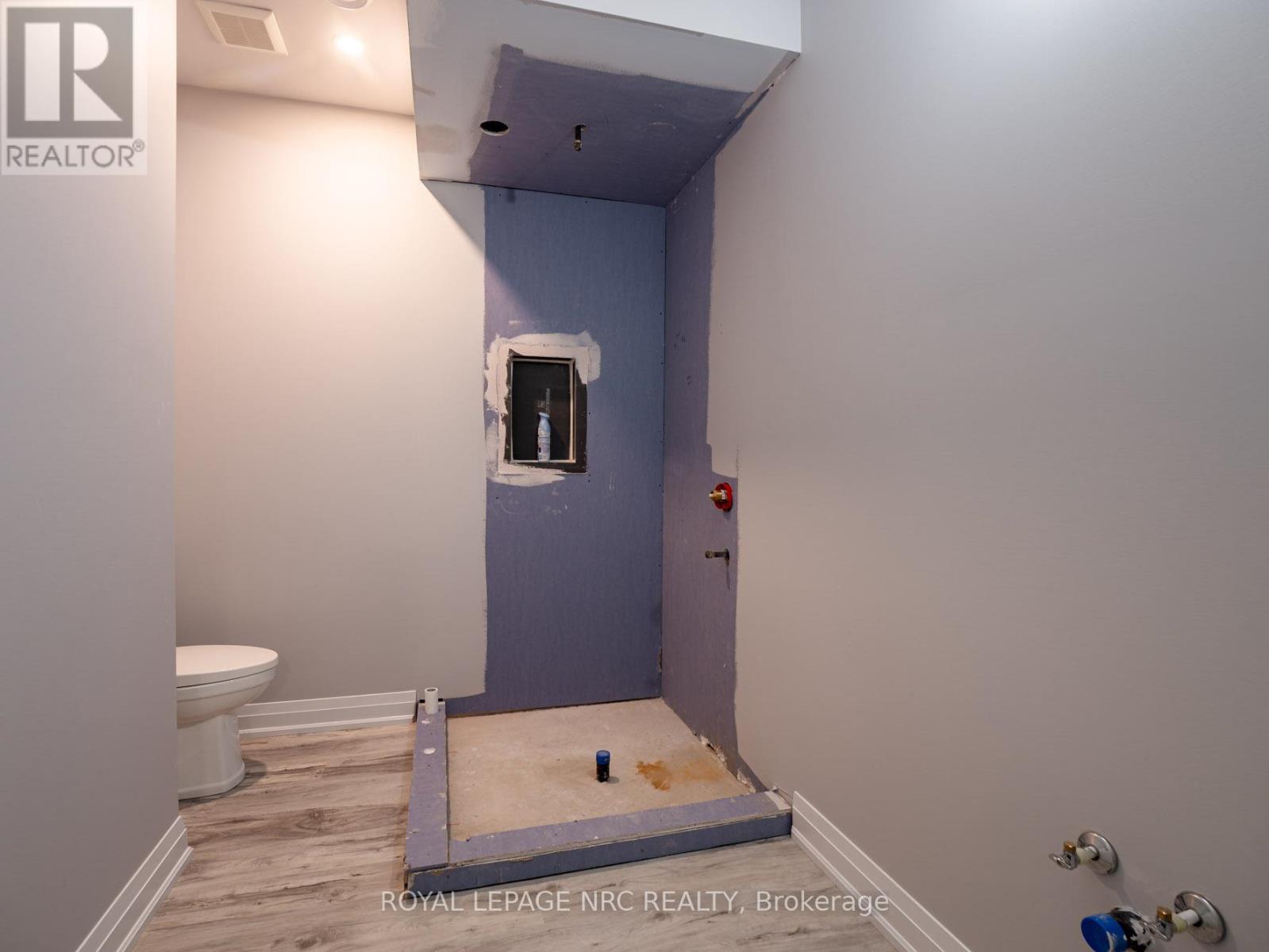2 Fedorkow Lane, Niagara-On-The-Lake, Ontario  L0S 1P0 - Photo 36 - X12940376