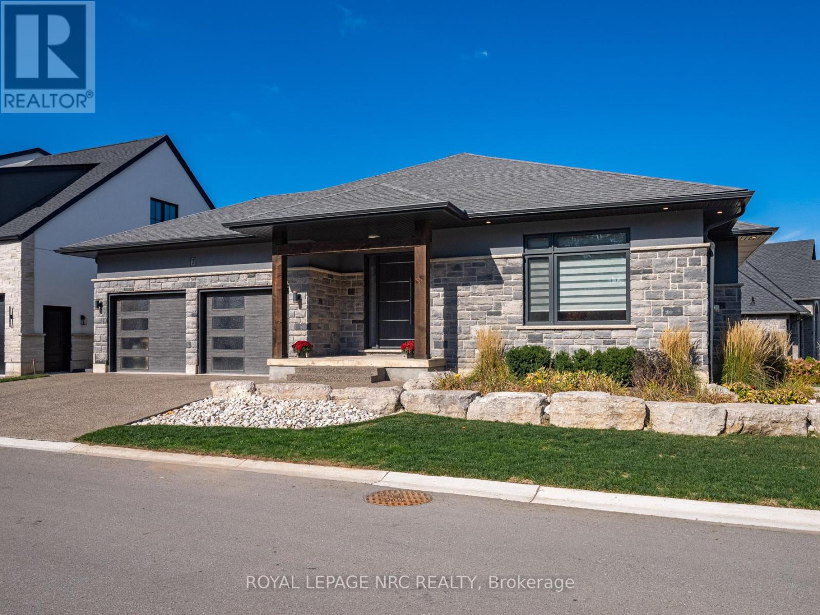 2 Fedorkow Lane, Niagara-On-The-Lake, Ontario  L0S 1P0 - Photo 4 - X12940376