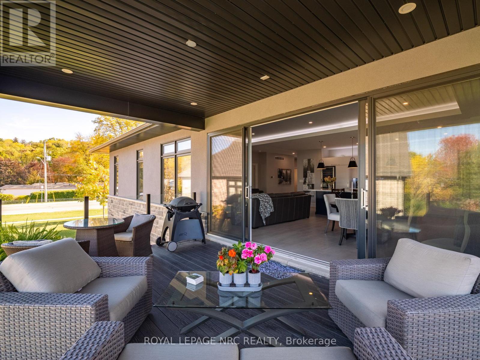 2 Fedorkow Lane, Niagara-On-The-Lake, Ontario  L0S 1P0 - Photo 41 - X12940376