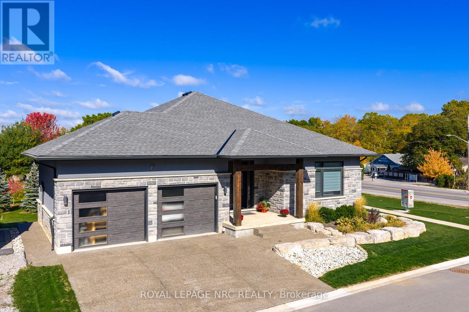 2 Fedorkow Lane, Niagara-On-The-Lake, Ontario  L0S 1P0 - Photo 44 - X12940376