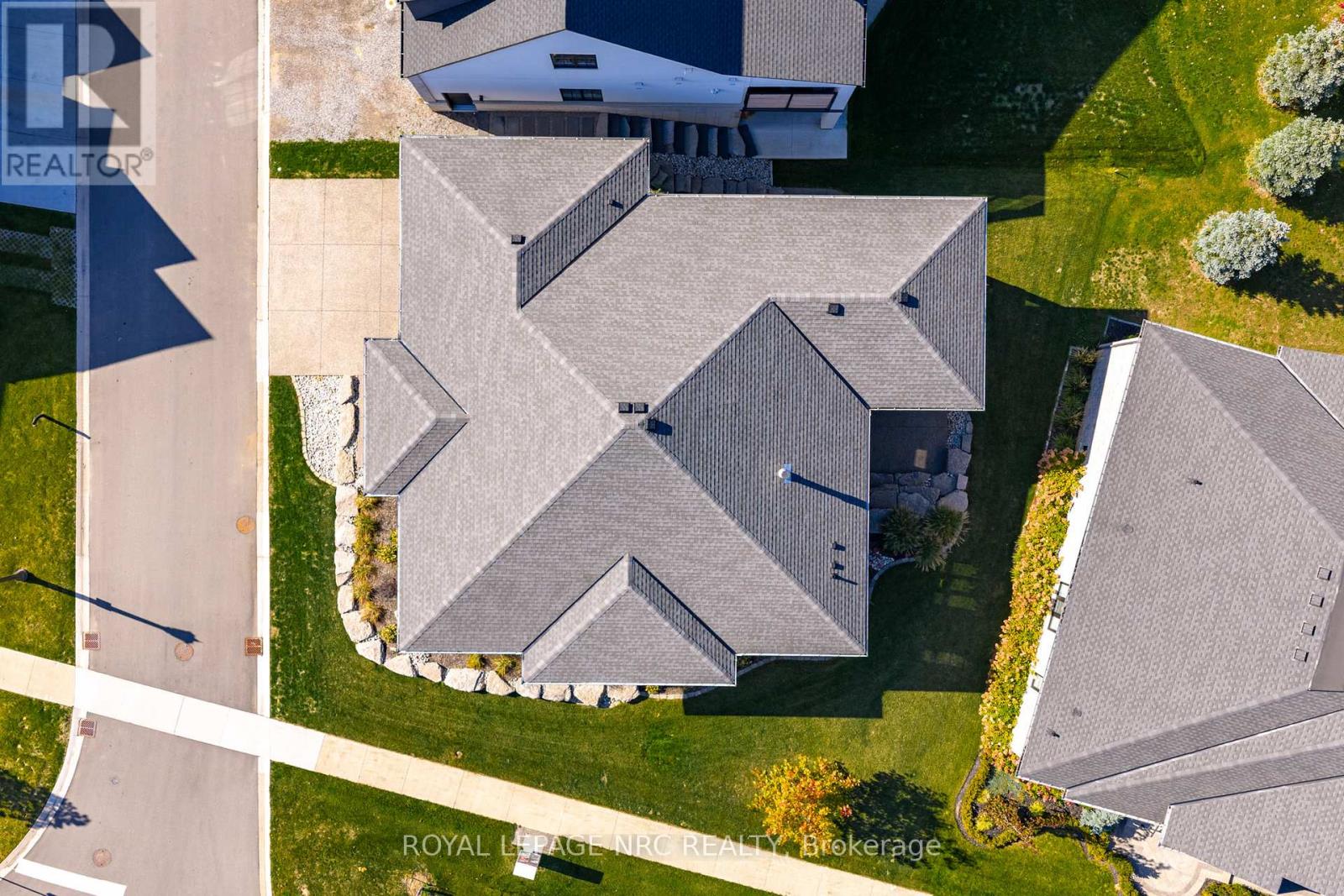 2 Fedorkow Lane, Niagara-On-The-Lake, Ontario  L0S 1P0 - Photo 46 - X12940376