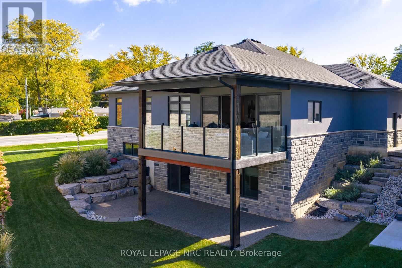 2 Fedorkow Lane, Niagara-On-The-Lake, Ontario  L0S 1P0 - Photo 47 - X12940376