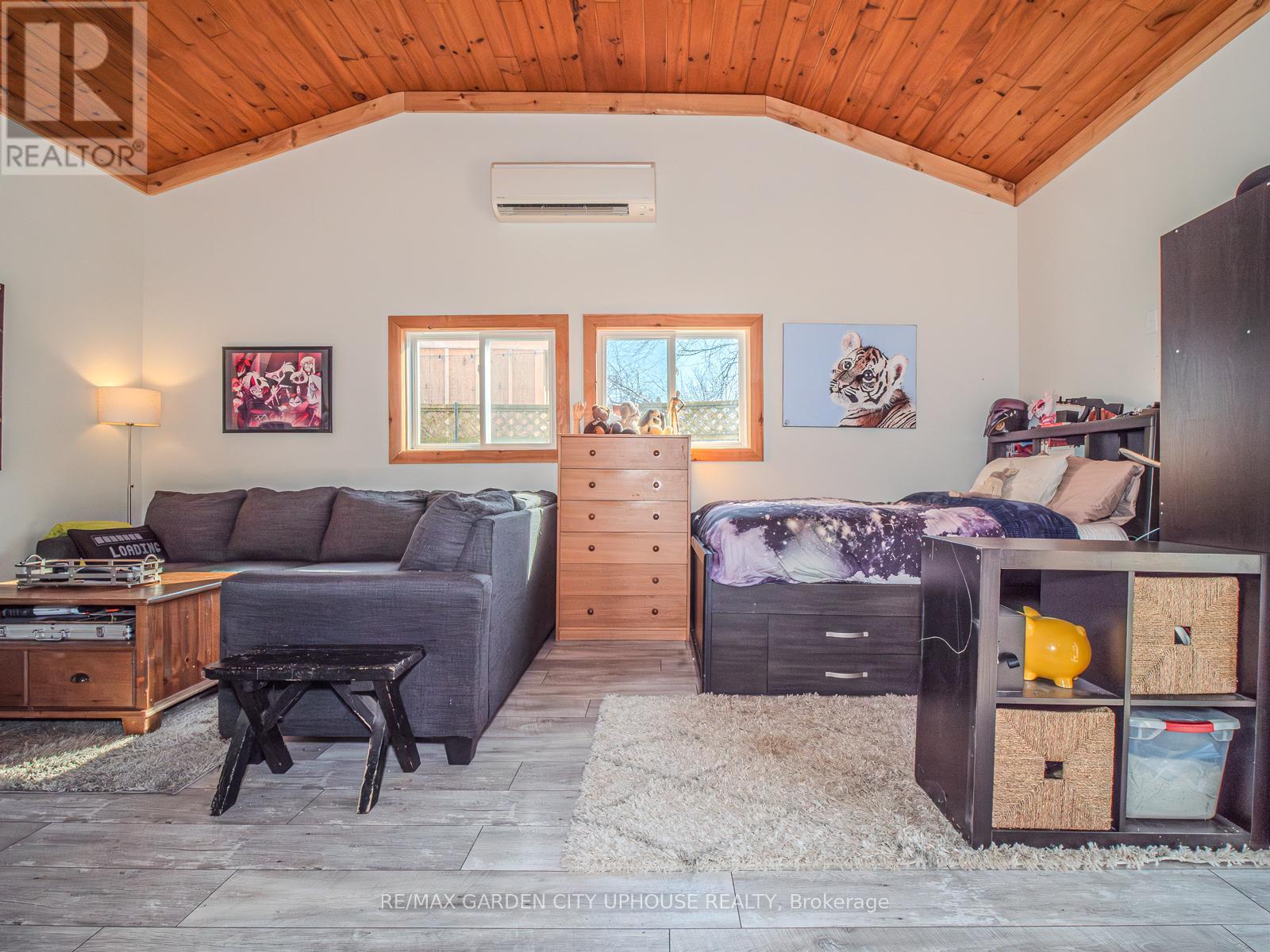 190 First Street Louth Street, St. Catharines, Ontario  L2S 0A6 - Photo 23 - X12940976