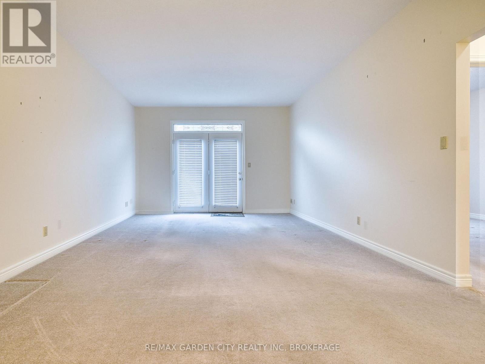 39 Vintners Lane, Grimsby, Ontario  L3M 5N7 - Photo 16 - X12942418