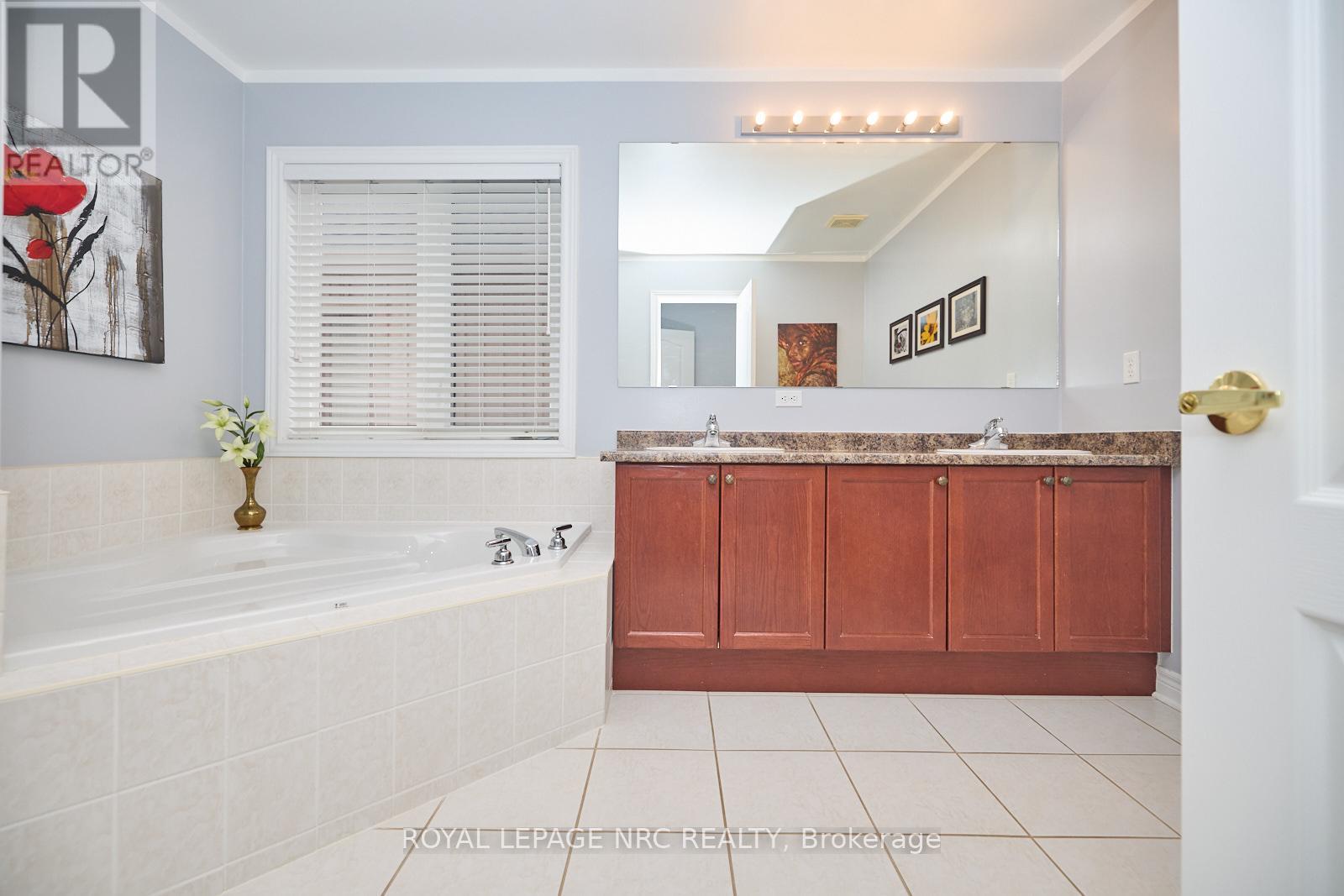 4 Alex Grant Place, St. Catharines, Ontario  L2P 0A2 - Photo 18 - X12942510