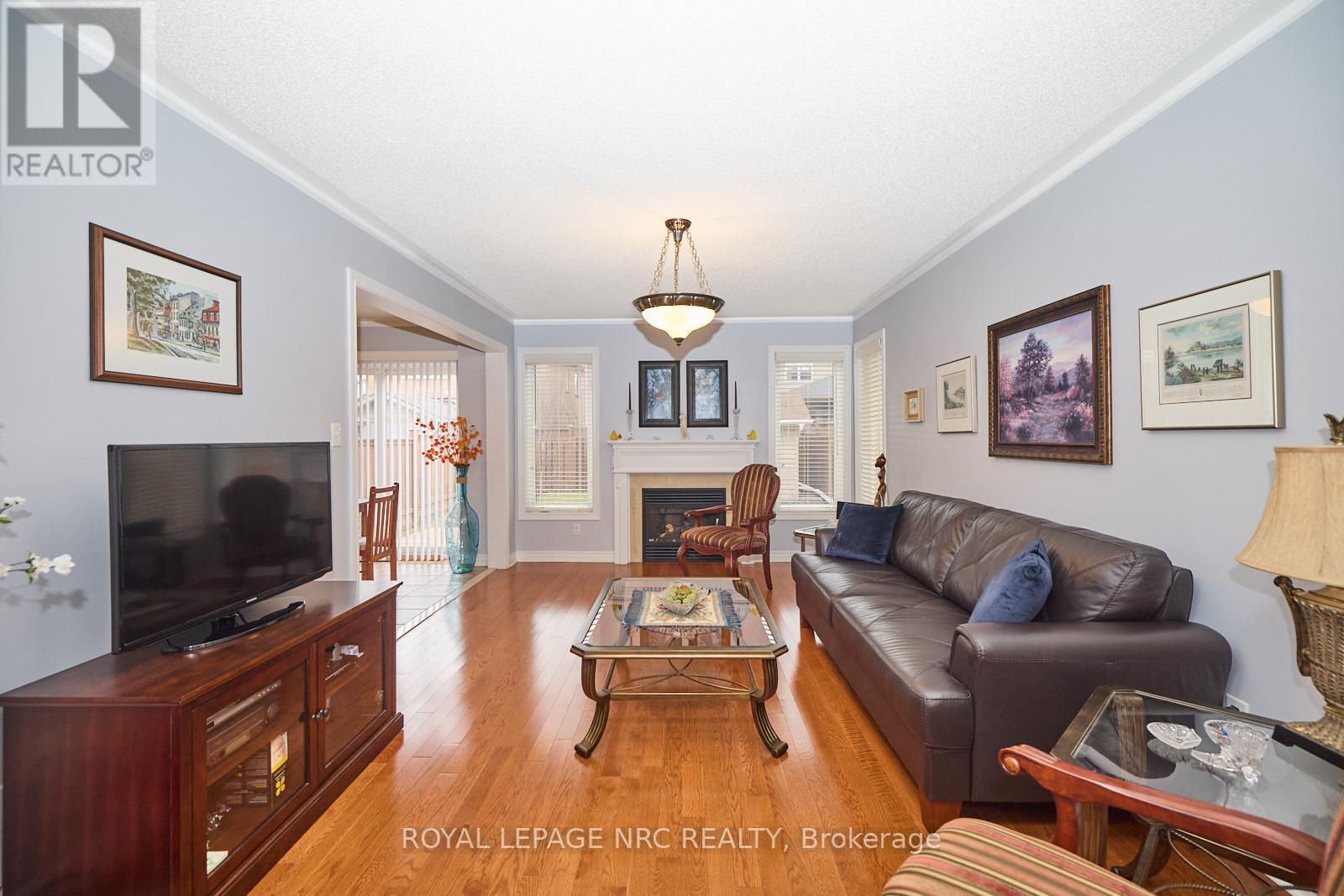 4 Alex Grant Place, St. Catharines, Ontario  L2P 0A2 - Photo 5 - X12942510