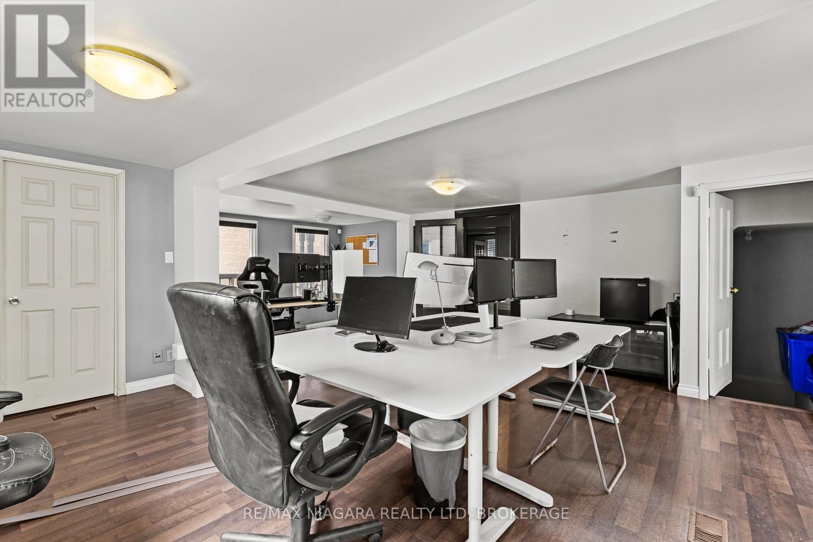 196 King Street, St. Catharines, Ontario  L2R 3J7 - Photo 14 - X12949112