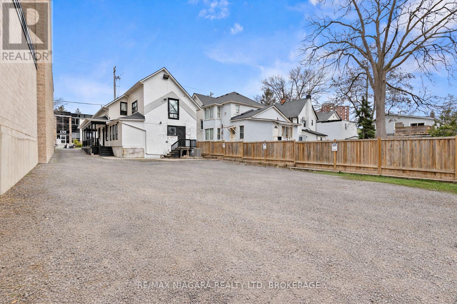 196 King Street, St. Catharines, Ontario  L2R 3J7 - Photo 28 - X12949112
