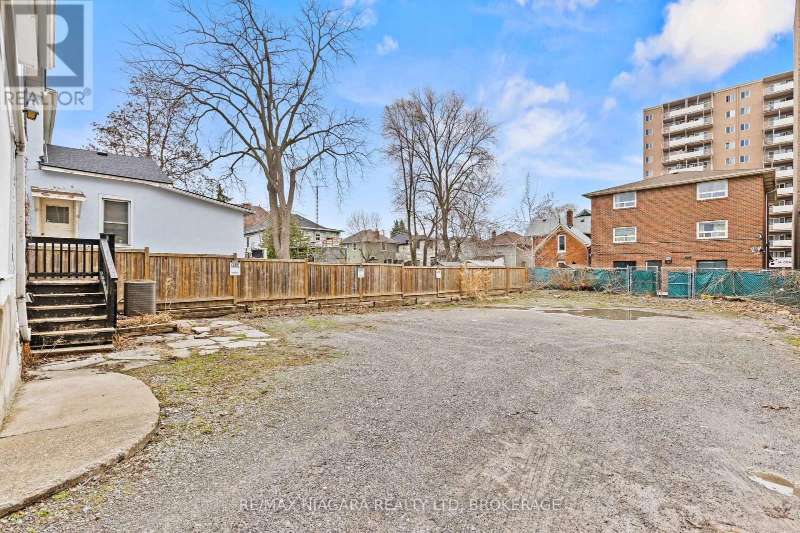 196 King Street, St. Catharines, Ontario  L2R 3J7 - Photo 29 - X12949112