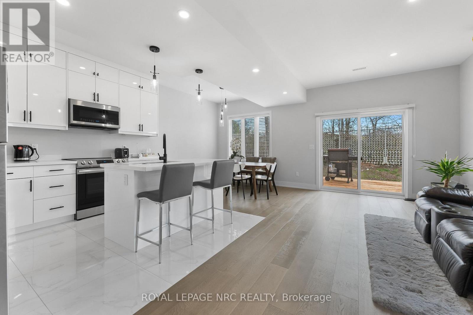 318 River Road, Welland, Ontario  L3B 2S4 - Photo 4 - X12950208