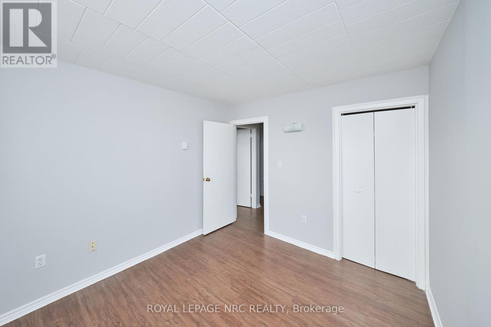 15 - 90 Woodlawn Road, Welland, Ontario  L3C 3J5 - Photo 13 - X12950658