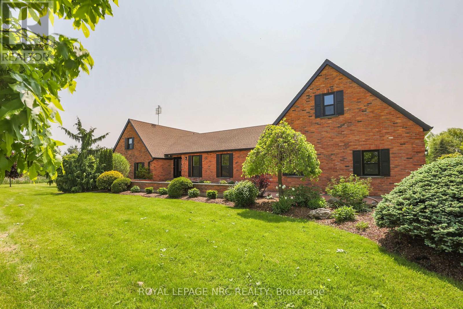 2021 Victoria Avenue, Pelham, Ontario  L0S 1C0 - Photo 4 - X12952556