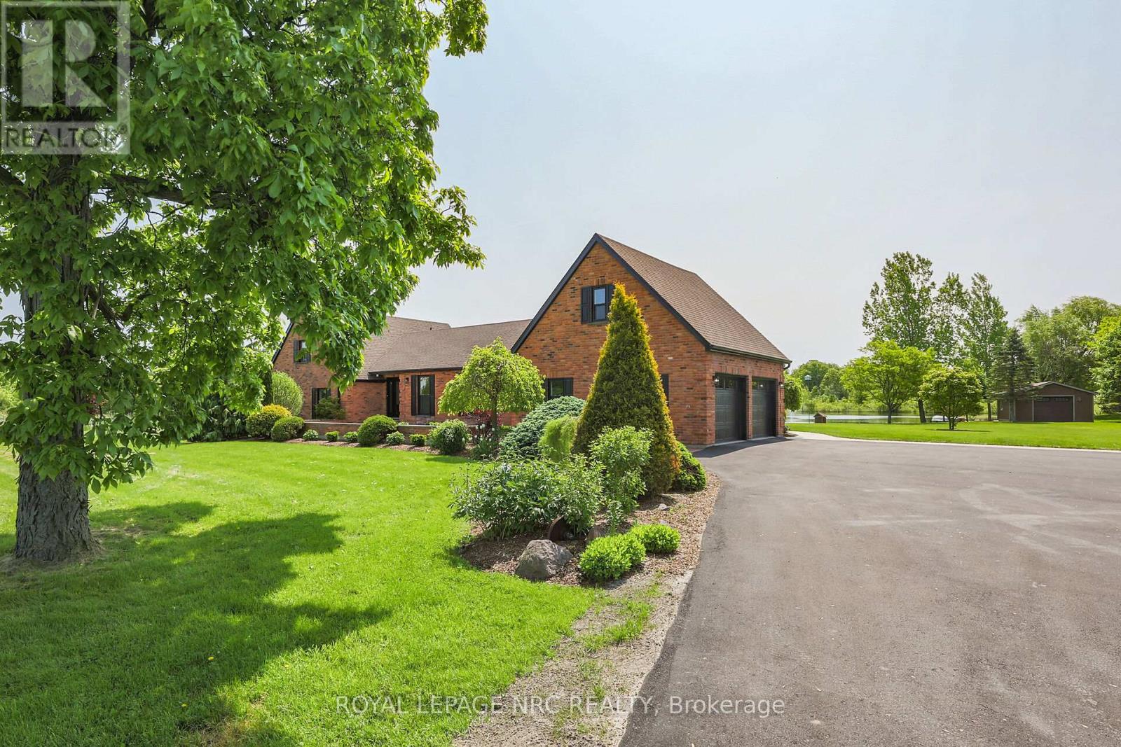 2021 Victoria Avenue, Pelham, Ontario  L0S 1C0 - Photo 5 - X12952556