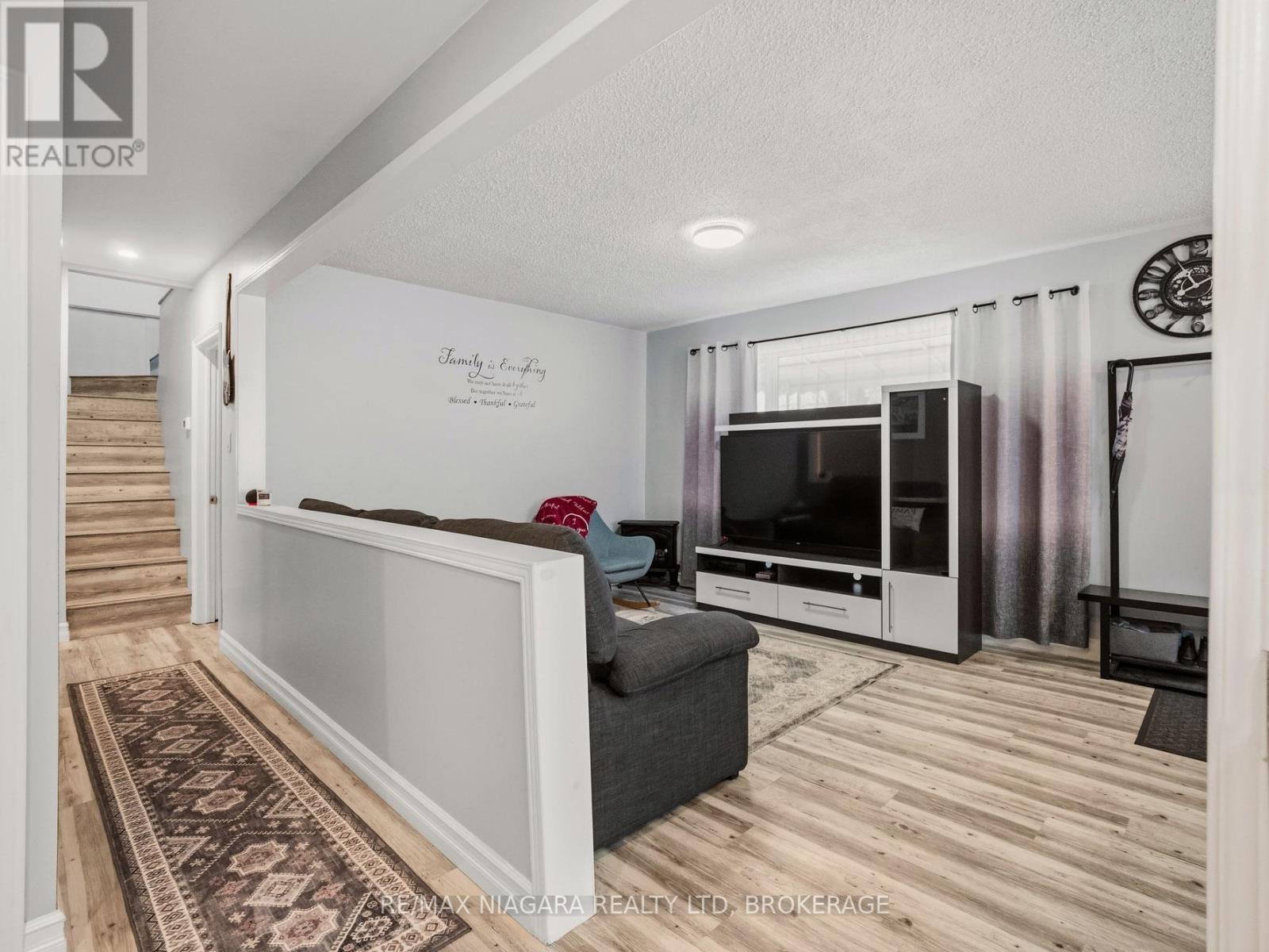 198 Murray Street, Fort Erie, Ontario  L2A 2B6 - Photo 10 - X12953540